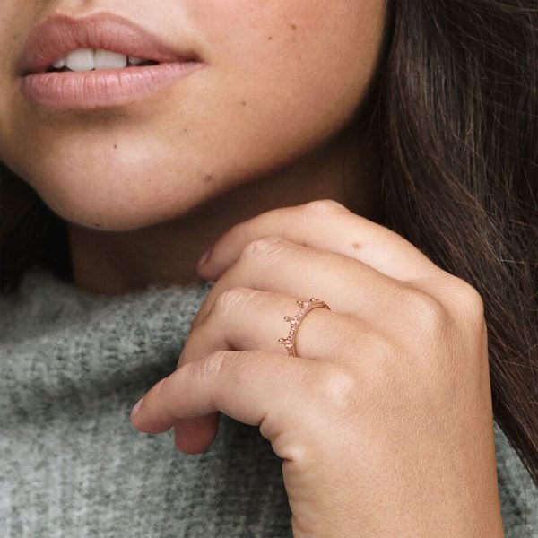 Creative Sparkling Hand drawn Heart Shaped Original Logo Crown Stacked Ring For Girlfriend and Family Holiday Fashion Jewelry Gift - 图片 5