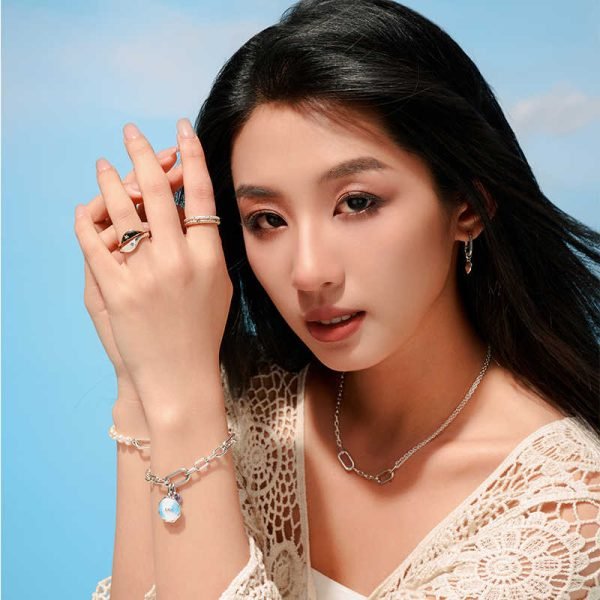 New Love Firefly Women's Logo Lucky Medal Disney Charm Gift for For and Family Holiday Gift Bracelet Jewelry - 图片 5