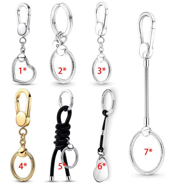 Creative Love Small Bag Keychain Women's Original Logo Weaving Keychain Charm For Girlfriends and Family Holiday Gifts Jewelry
